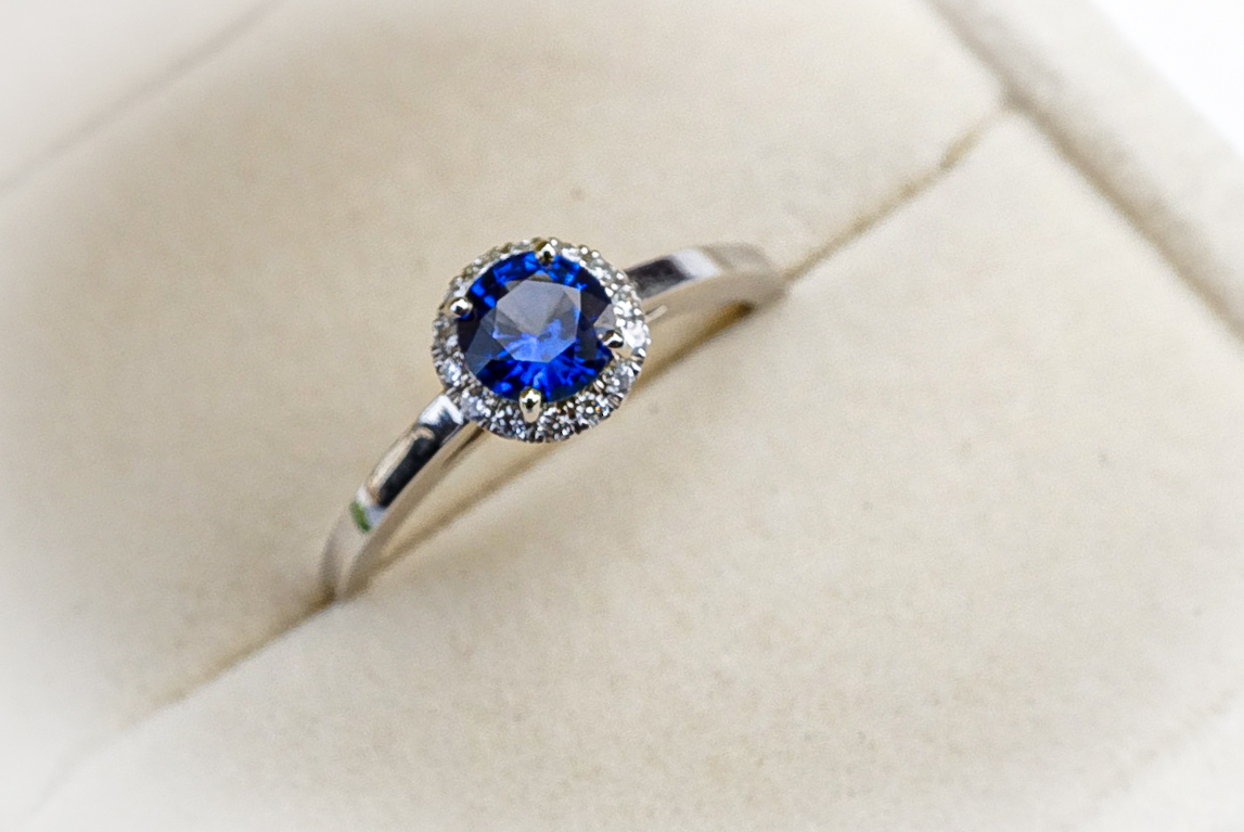 Royale Sapphire Enigma Ring